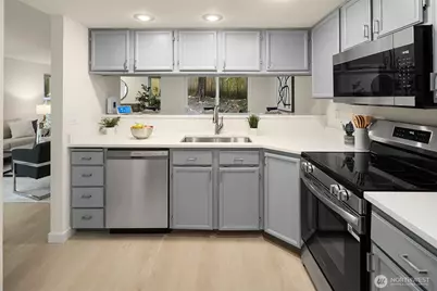 4017 159th Avenue NE #27A, Redmond, WA 98052 - Photo 11