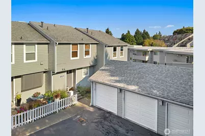 3802 25th Avenue W #4G, Seattle, WA 98199 - Photo 1