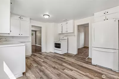 6925 52nd Avenue W, University Place, WA 98467 - Photo 17