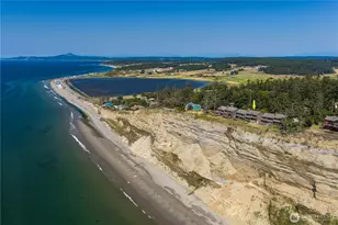 2285 W Beach Rd, Oak Harbor, WA 98277 - Photo 33