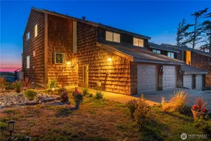 2285 W Beach Rd, Oak Harbor, WA 98277 - Photo 37