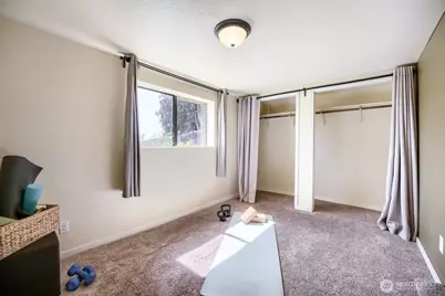 909 SW Langston Road, Renton, WA 98057 - Photo 17