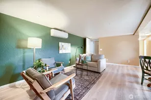 909 SW Langston Rd, Renton, WA 98057 - Photo 13