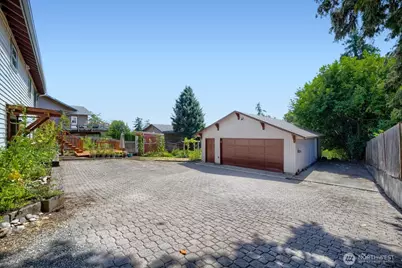 909 SW Langston Road, Renton, WA 98057 - Photo 19