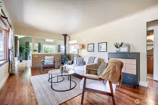 909 SW Langston Rd, Renton, WA 98057 - Photo 3