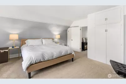 307 W Highland Drive, Seattle, WA 98119 - Photo 19
