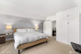 307 W Highland Dr, Seattle, WA 98119 - Photo 19