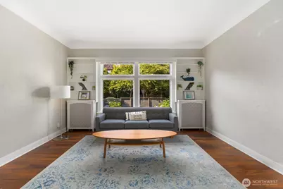 307 W Highland Drive, Seattle, WA 98119 - Photo 9