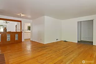 17552 Ballinger Way NE, Lake Forest Park, WA 98155 - Photo 7