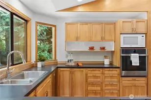14818 NE 198th St, Woodinville, WA 98072 - Photo 11