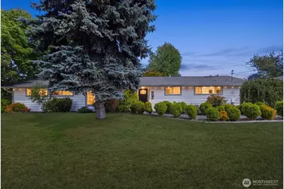 606 Crest Avenue, Kent, WA 98030 - Photo 1