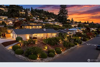 4600 132nd Avenue SE, Bellevue, WA 98006 - Photo 3