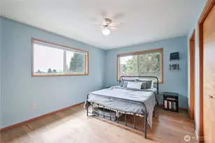 2337 W Hills Dr, Longview, WA 98632 - Photo 11