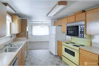 1841 Trosper Road SW #2, Tumwater, WA 98512 - Photo 3