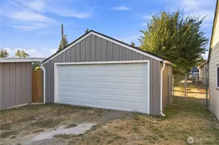 4626 N 13th St, Tacoma, WA 98406 - Photo 37
