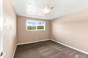 5508 S Bay Terrace Dr NE, Olympia, WA 98516 - Photo 13