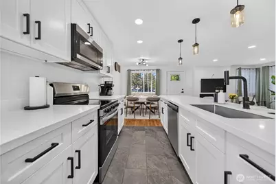 233 S 301st Street, Federal Way, WA 98003 - Photo 11