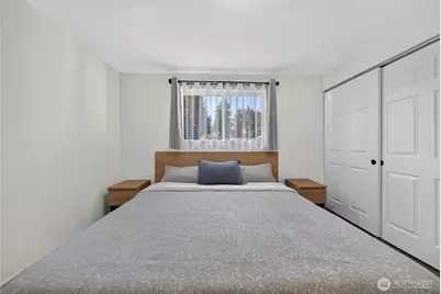 233 S 301st Street, Federal Way, WA 98003 - Photo 17
