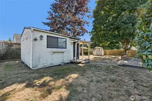 1413 S 276th Pl, Des Moines, WA 98198 - Photo 25
