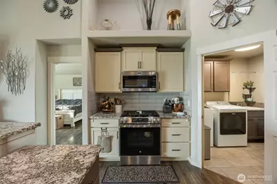 724 I.6 NE, Moses Lake, WA 98837 - Photo 17