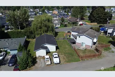 221 Front Street, Sumas, WA 98295 - Photo 23