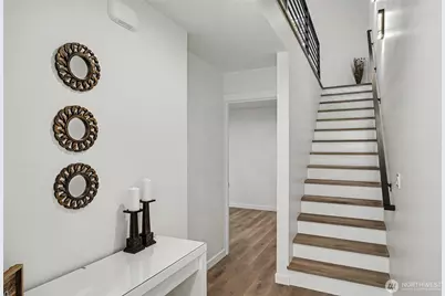 7776 Highland Park Way SW #B, Seattle, WA 98106 - Photo 3