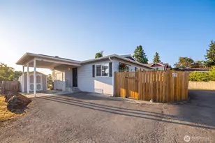 4131 21st Ave SW, Seattle, WA 98106 - Photo 3