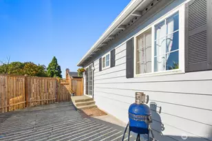 4131 21st Ave SW, Seattle, WA 98106 - Photo 7