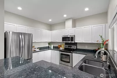 401 S 51st Court, Renton, WA 98055 - Photo 13