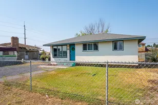 1308 N Buell Dr, Moses Lake, WA 98837 - Photo 3