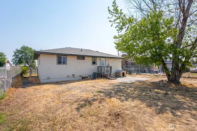 1308 N Buell Drive, Moses Lake, WA 98837 - Photo 31