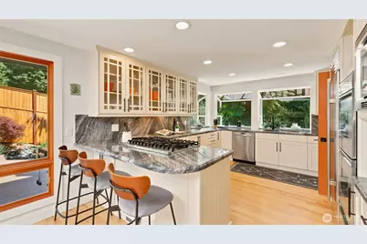15510 NE 160th Street, Woodinville, WA 98072 - Photo 11