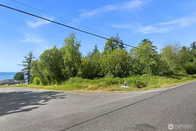 8795 Semiahmoo Drive, Blaine, WA 98230 - Photo 19