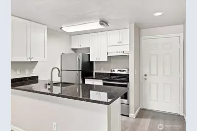 9484 Redmond-Woodinville Road NE #C204, Redmond, WA 98052 - Photo 3