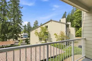 9484 Redmond-Woodinville Road NE, Redmond, WA 98052 - Photo 11