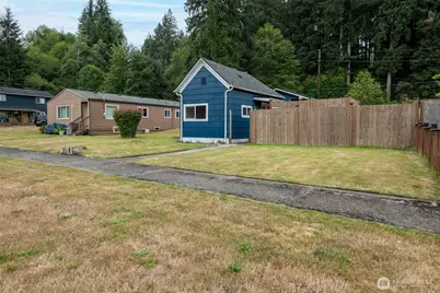 1720 2nd Street, Cosmopolis, WA 98537 - Photo 3