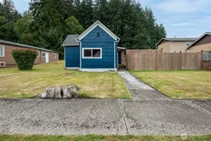 1720 2nd St, Cosmopolis, WA 98537 - Photo 1