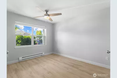 758 SE Fairwinds Loop, Vancouver, WA 98661 - Photo 5