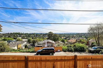 4205 34th Avenue S, Seattle, WA 98118 - Photo 11
