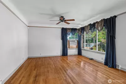 2205 Ocean Beach Highway, Longview, WA 98632 - Photo 5