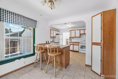 2205 Ocean Beach Highway, Longview, WA 98632 - Photo 9