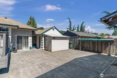 2205 Ocean Beach Highway, Longview, WA 98632 - Photo 29