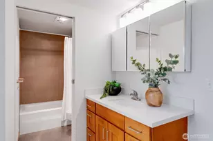 601 Belmont Ave E, Seattle, WA 98102 - Photo 15