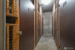 601 Belmont Ave E, Seattle, WA 98102 - Photo 25