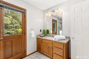 6108 Nahane W NE, Tacoma, WA 98422 - Photo 23