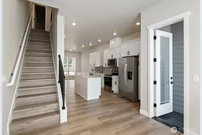 6611 S 128th Street, Seattle, WA 98178 - Photo 13
