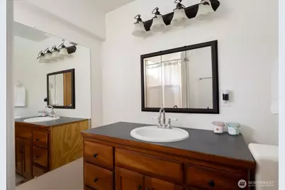 1002 Carl Avenue, Oak Harbor, WA 98277 - Photo 25