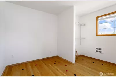 1002 Carl Avenue, Oak Harbor, WA 98277 - Photo 17