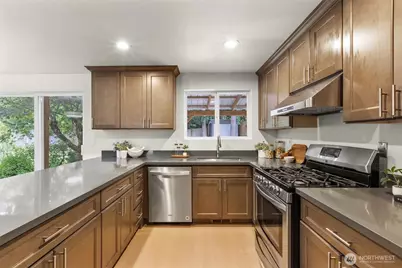 1007 174th Avenue NE, Bellevue, WA 98008 - Photo 13
