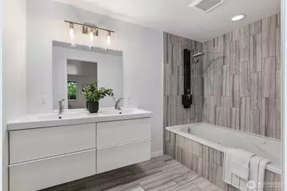 1510 Bradner Place S, Seattle, WA 98144 - Photo 23